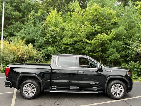 Used 2024 GMC Sierra 1500 Denali w/ Technology Package AWD/4WD image 6