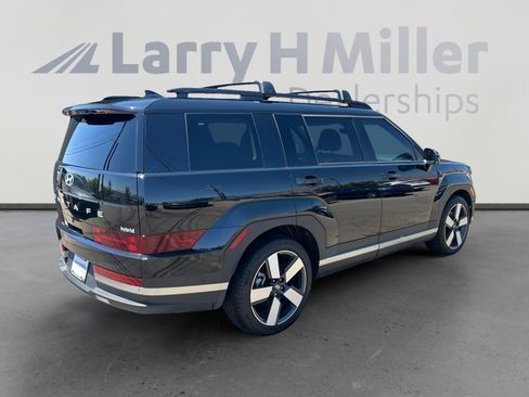 Certified 2025 Hyundai Santa Fe Limited FWD image 6
