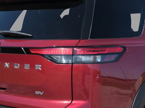 Used 2023 Nissan Pathfinder SV image 36