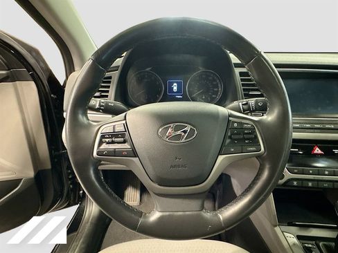 Used 2018 Hyundai Elantra Value Edition FWD image 11