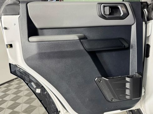 Used 2021 Ford Bronco Big Bend w/ Sasquatch Package image 37