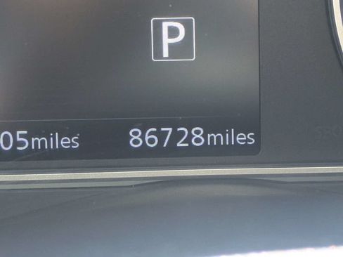 Used 2020 Nissan Kicks SR w/ SR Premium Package FWD image 30