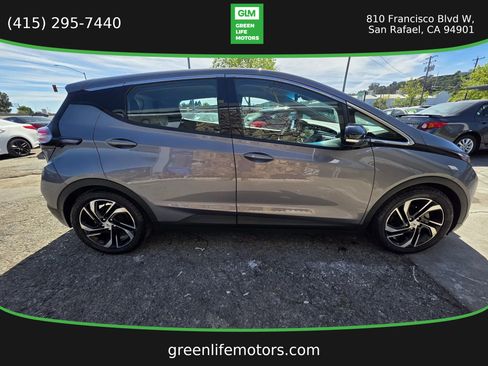 Used 2023 Chevrolet Bolt LT w/ Infotainment Package image 4