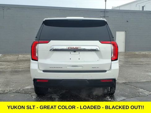 Used 2023 GMC Yukon SLT w/ SLT Premium Package image 5