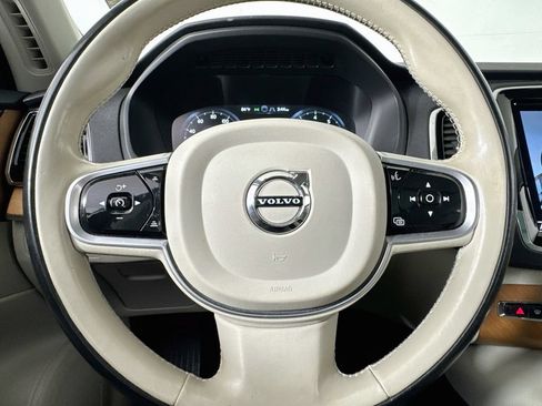 Used 2022 Volvo XC90 T6 Momentum w/ Advanced Package AWD/4WD image 37