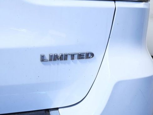 Used 2014 Jeep Grand Cherokee Limited image 9