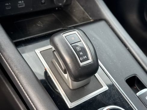 Used 2024 Mitsubishi Outlander SE FWD image 17