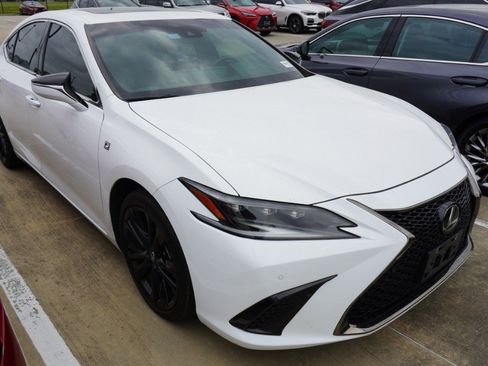 Used 2023 Lexus ES 350 F Sport w/ Accessory Package (Z2) FWD image 4