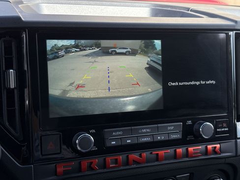Used 2026 Nissan Frontier PRO-4X AWD/4WD image 19