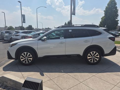 Used 2021 Subaru Outback Premium AWD/4WD image 8
