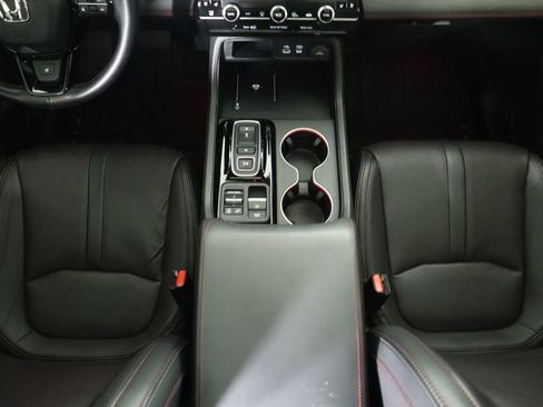 Used 2025 Honda Pilot Black Edition image 16