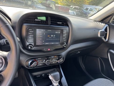 Used 2020 Kia Soul GT-Line w/ GT 2.0L Power Sunroof Package image 29