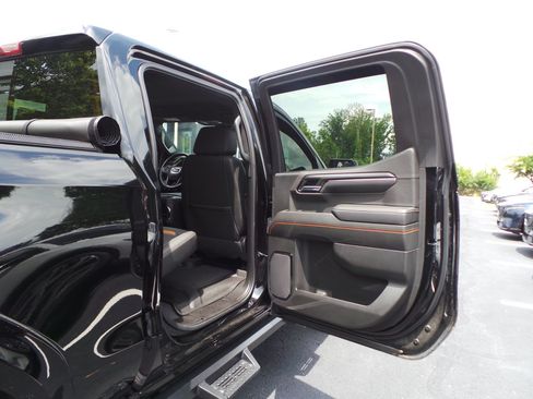 Used 2024 GMC Sierra 1500 AT4 w/ AT4 Preferred Package AWD/4WD image 42