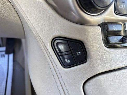 Used 2019 GMC Yukon XL Denali w/ Open Road Package image 23