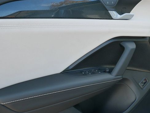 New 2025 Volkswagen Tiguan SE image 4