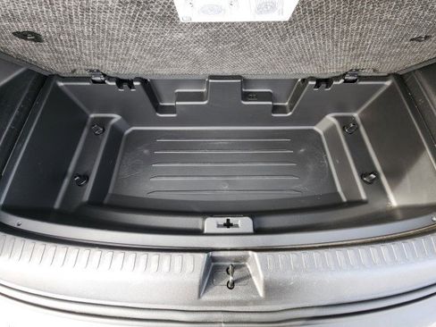 Used 2025 GMC Acadia Elevation image 21