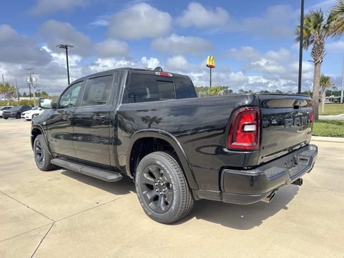 New 2026 RAM 1500 4x4 Crew Cab image 5