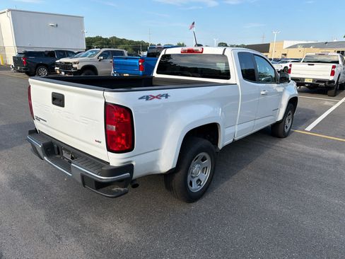 Certified 2022 Chevrolet Colorado W/T w/ WT Convenience Package AWD/4WD image 3