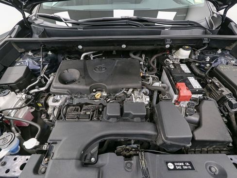 Used 2022 Toyota RAV4 XLE w/ Convenience Package AWD/4WD image 14