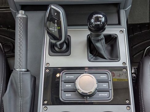 Used 2024 INEOS Grenadier Fieldmaster Edition image 19