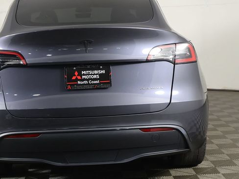 Used 2023 Tesla Model Y Long Range AWD/4WD image 16