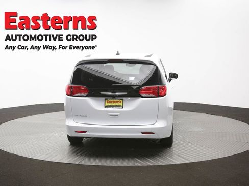 Used 2023 Chrysler Voyager LX FWD image 38