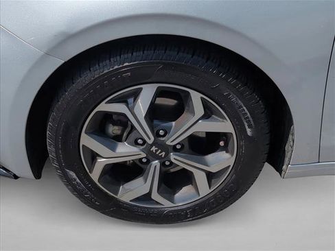 Used 2021 Kia Forte LXS FWD image 24