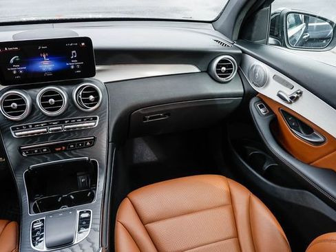 Used 2021 Mercedes-Benz GLC 300 4MATIC Coupe image 15