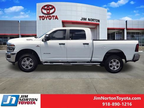 Used 2025 RAM 2500 Big Horn AWD/4WD image 5