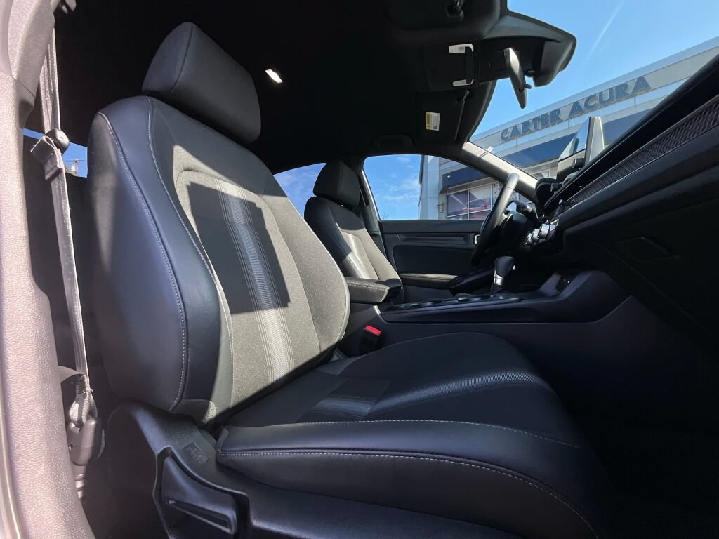 Used 2025 Honda Civic Sport image 12