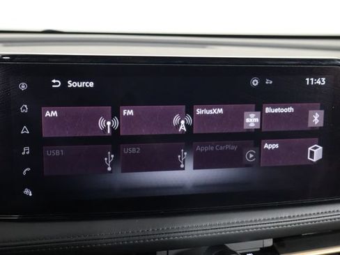 Used 2023 Nissan Ariya FWD image 29