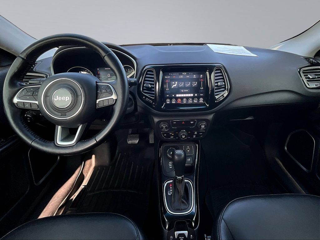 Used 2018 Jeep Compass Limited AWD/4WD image 9