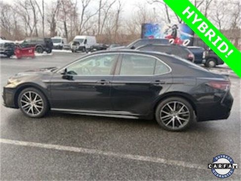 Used 2021 Toyota Camry SE w/ Audio Upgrade Package image 8