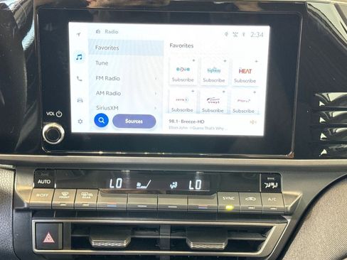 Used 2025 Toyota Camry LE image 14