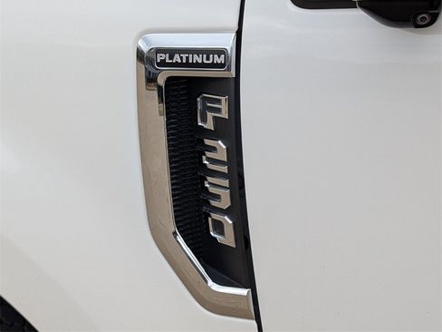 Used 2021 Ford F250 Platinum w/ FX4 Off-Road Package image 7