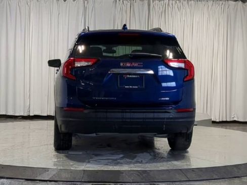 Used 2022 GMC Terrain SLE w/ Driver Convenience Package image 7