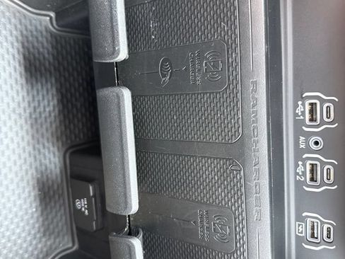 Certified 2025 RAM 1500 Laramie AWD/4WD image 32