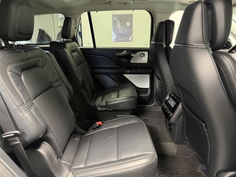 Used 2025 Lincoln Aviator Reserve w/ Equipment Group 201A image 24