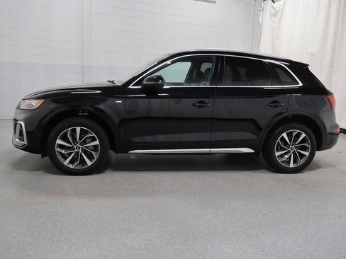 Used 2023 Audi Q5 2.0T Premium Plus w/ Premium Plus Package AWD/4WD image 2