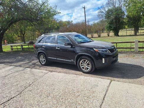Used 2015 Kia Sorento LX AWD/4WD image 29