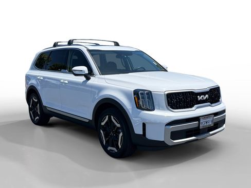 Used 2023 Kia Telluride EX AWD/4WD image 7