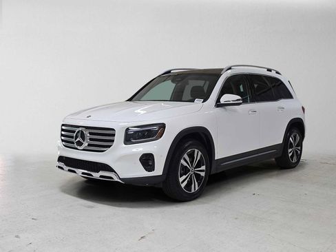 Certified 2026 Mercedes-Benz GLB 250 4MATIC image 7