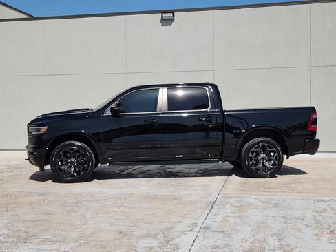 Used 2024 RAM 1500 Limited AWD/4WD image 5