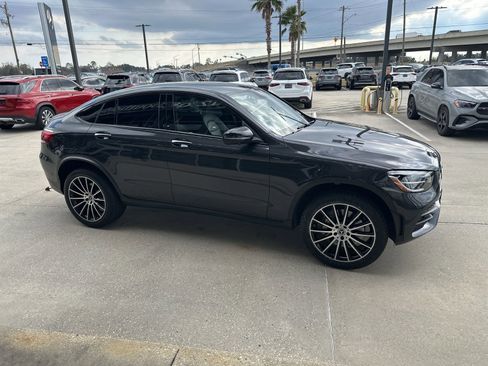 Used 2022 Mercedes-Benz GLC 300 GLC 300 Coupe image 4