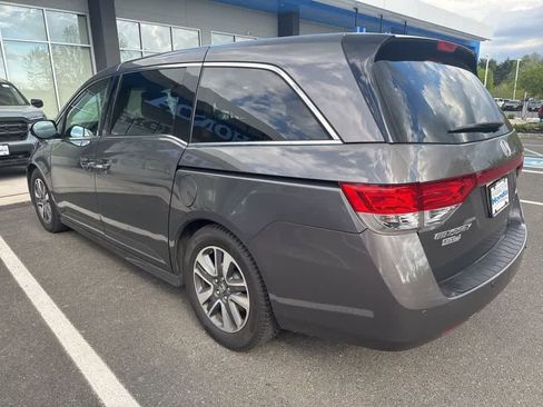Used 2016 Honda Odyssey Touring Elite image 6