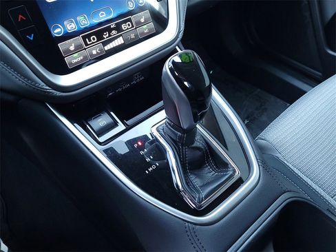 Used 2024 Subaru Outback Premium image 19