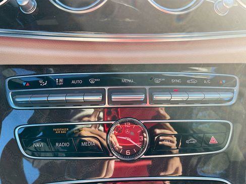 Used 2020 Mercedes-Benz E 450 E 450 image 16