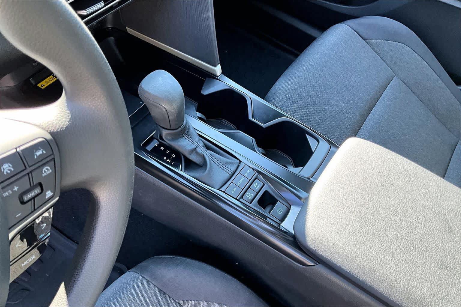 Used 2026 Toyota Camry LE w/ Convenience Package FWD image 15