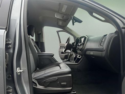 Used 2018 Chevrolet Colorado Z71 image 19