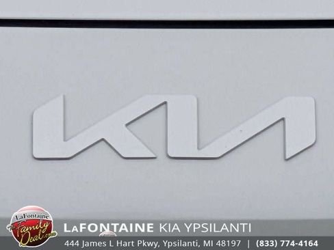 Used 2023 Kia Forte LXS FWD image 9
